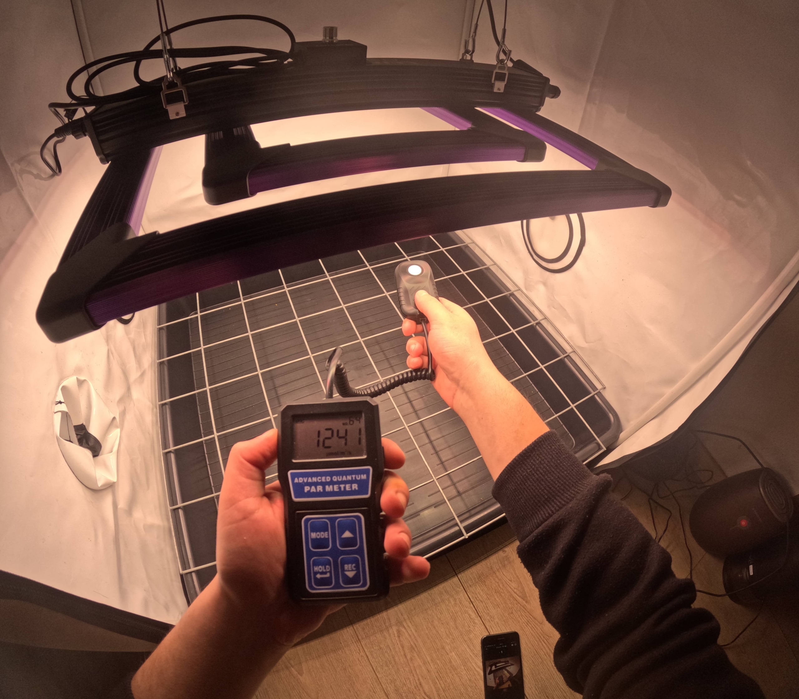 Lumatek ATS 200W Pro Abstand